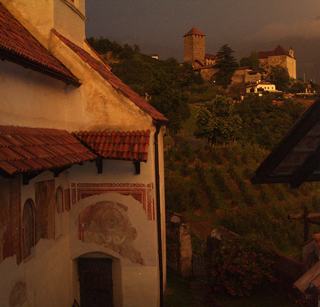 Pflegezentrum Schloss Tirol